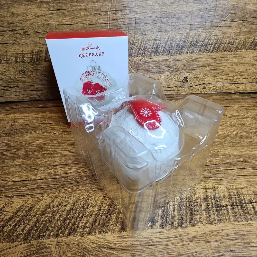 Hallmark Keepsake Cozy Christmas Ball mittens 2013